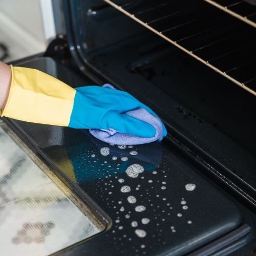Oven_cleaning_tips
