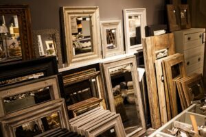 Read more about the article The Benefits of Having A Mirror In Each Room